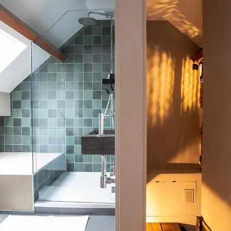 Lovely Triplex In The Heart Of Le Sablon Brussels Exterior photo